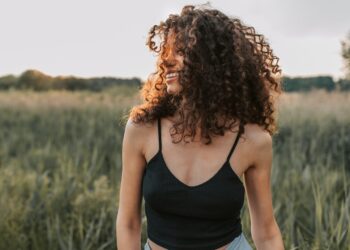 3 najmodniejsze fryzury wiosna-lato 2023